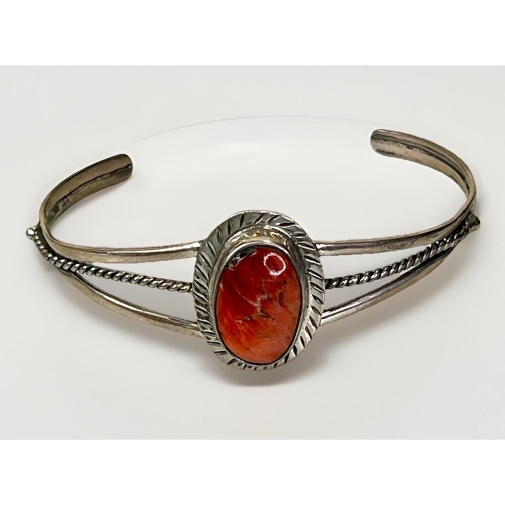 Vintage Mary & Ken Bill Navajo Sterling Silver Spiny Oyster Cuff Bracelet Signed